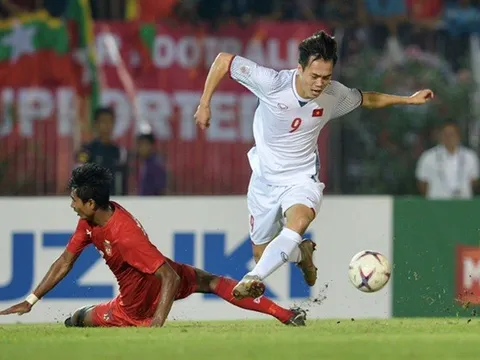 Văn Toàn - 'Gà son' trong tay thầy Park