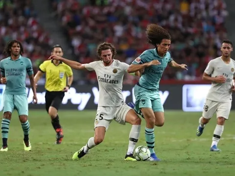 Vừa tới Arsenal, "Fabregas mới" đã muốn vượt mặt hai huyền thoại