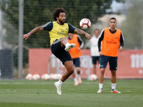 Vừa trở lại, Marcelo 'quẩy tung' sân tập của Real Madrid