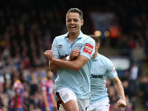 Vua vòng cấm Ngoại hạng Anh, Chicharito còn kém 1 người