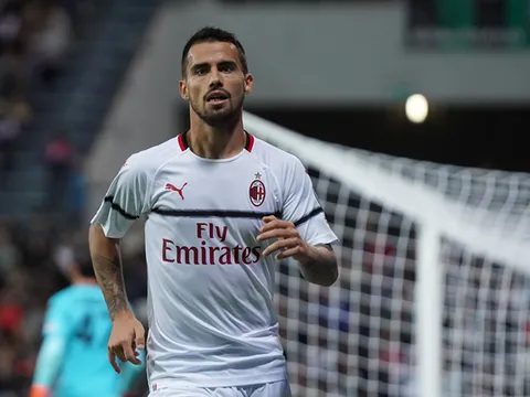 Vùi dập Sassuolo, AC Milan khẳng định sức mạnh ngày không có Higuain