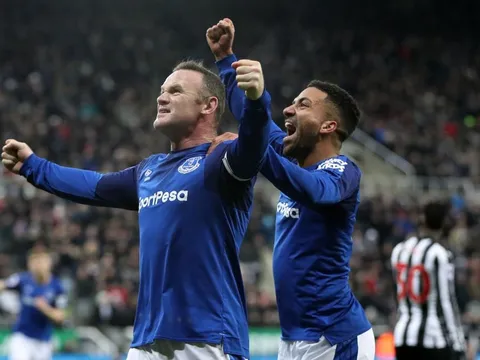 Sánh ngang Lukaku và Morata, Rooney giúp Everton tiếp tục hồi sinh