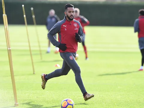 Walcott và Ozil trở lại, Arsenal sẵn sàng đấu Huddersfield