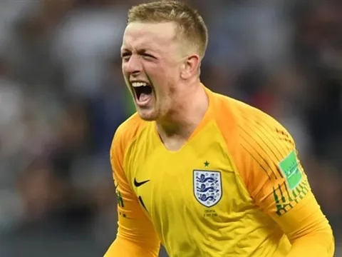 Trận đấu cuối cùng trong màu áo tuyển Anh, Rooney sẽ đá cùng sao nào?