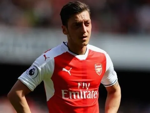 Wenger thừa nhận chưa có thêm tin tốt trong việc gia hạn với Ozil