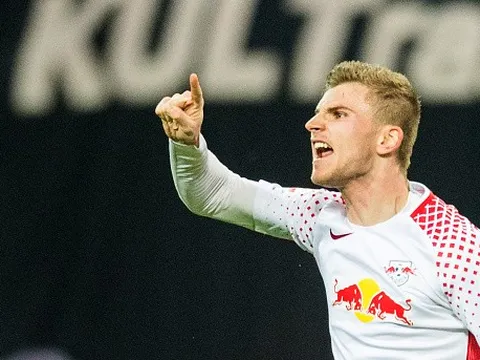 Werner đóng vai người hùng, Leipzig đẩy Dortmund xuống thứ ba