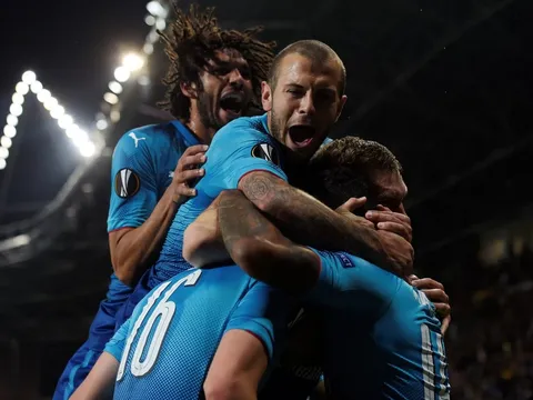 Wilshere chói sáng, Arsenal hủy diệt BATE Borisov