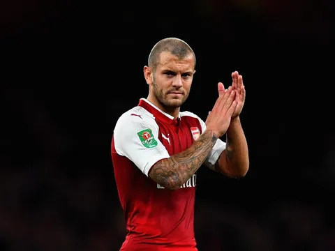 Wilshere đá đủ 90 phút, Arsenal có thấy lạ?