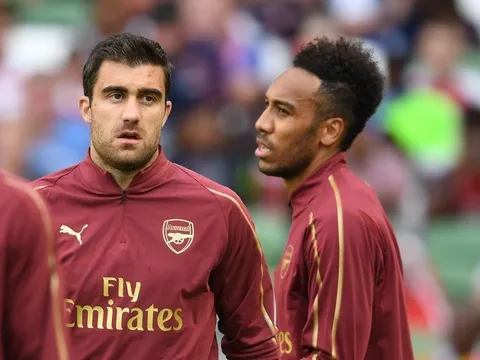 Xác định 2 trụ cột Arsenal vắng mặt trong cuộc tiếp đón Leicester