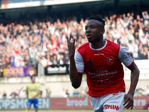 XÁC NHẬN: Arsenal cho sao trẻ Nigeria du học