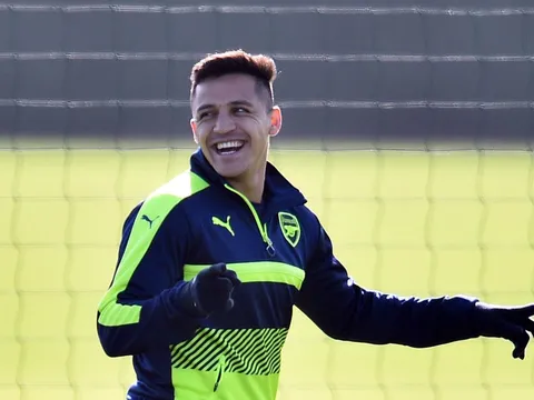 XÁC NHẬN: Arsenal từ chối bán Sanchez cho Man City