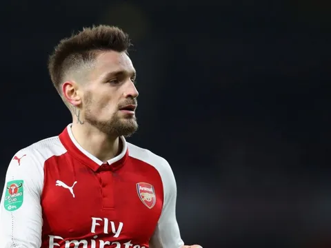 XÁC NHẬN: Sao Arsenal sắp rời CLB