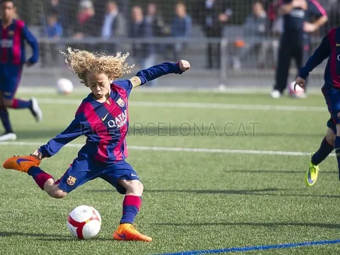 Xavi Simons: Thần đồng 14 tuổi của Barcelona