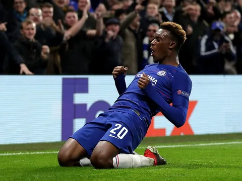 Xé lưới PAOK, sao trẻ Chelsea đi vào lịch sử bóng đá Anh tại Europa League
