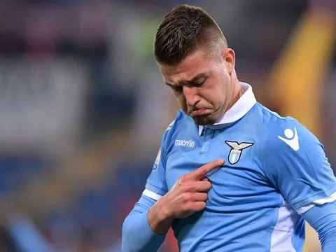 "Xem giò" sao trẻ Serbia, Man City tuyên chiến với Liverpool, M.U
