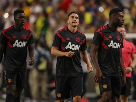 Xong! Mourinho đích thân lên tiếng về tương lai của sao Italia