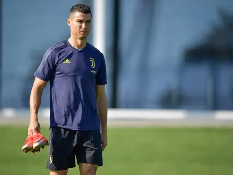 Xuất hiện điềm gở khiến CĐV Juventus lo âu trước cuộc thư hùng với Man Utd