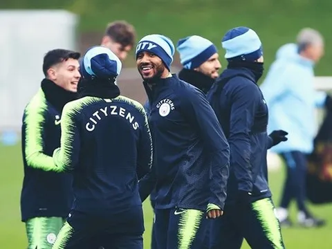 Với tư cách 'nhà vua' nước Anh, Man City không ngại Liverpool