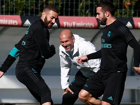 Zidane mừng ra mặt khi Carvajal trở lại