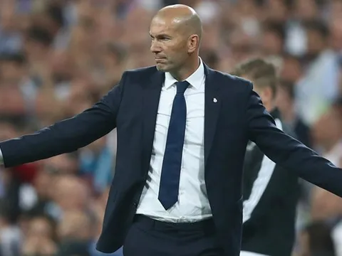 Real xuống dốc vì Zidane chỉ biết đổ lỗi