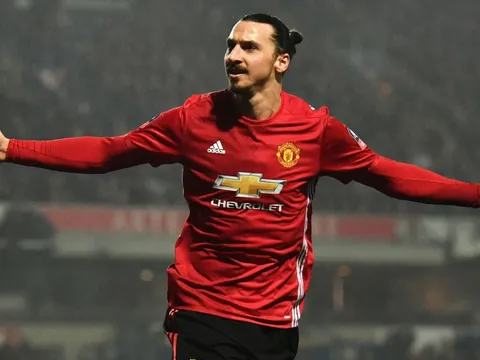 Zlatan trở lại, Fan Man Utd thách thức cả nước Anh