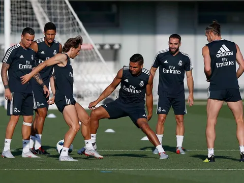 Modric đáp lại tin đồn đến Inter bằng cách này