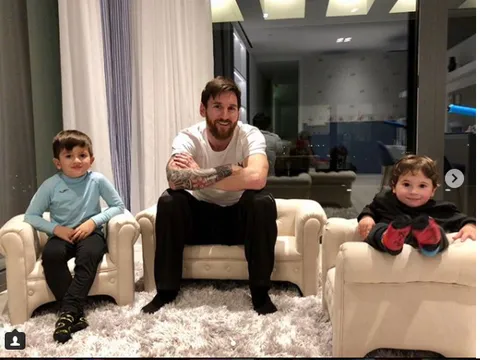 Những nhóc tỳ siêu xinh nào sẽ khuấy đảo khán đài World Cup?