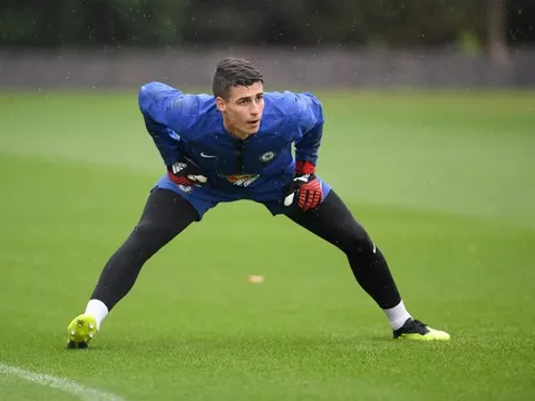 Kepa và Kovacic chạy nước rút, chuẩn bị cho trận mở màn Premier League
