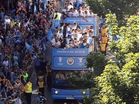 Chụp ảnh chân dung, Ramos không quên 'xỏ xiên' Liverpool