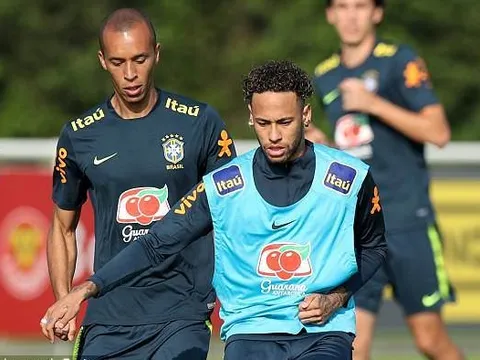 Neymar tập cực sung, sẵn sàng cho World Cup 2018