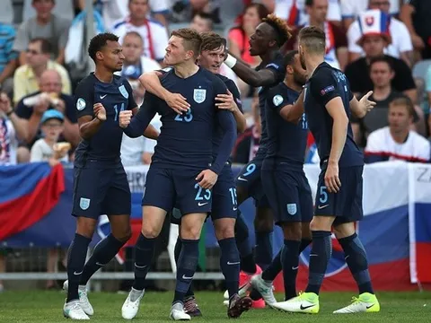 'Bậc thầy diễn xuất' Hollywood đến tận khu tập luyện của Man Utd tại Mỹ