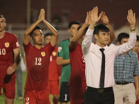 Công Vinh chia tay TP.HCM: Lại nói chuyện bóng đá tử tế?