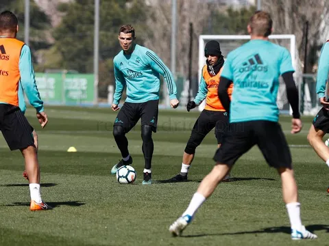 Được đặc cách nghỉ, Ronaldo vẫn tập luyện điên cuồng cùng đồng đội