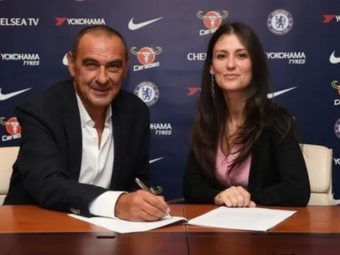 Sarri và lời cam kết kì lạ với Chelsea
