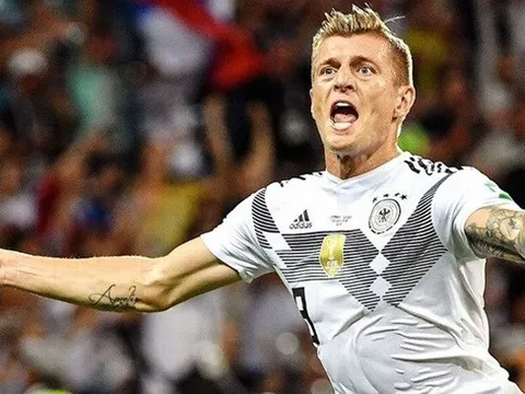 Toni Kroos chuộc lỗi cho niềm tin của người Đức