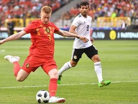 Hàng thủ Ai Cập bất lực toàn tập trước sự càn lướt của Lukaku