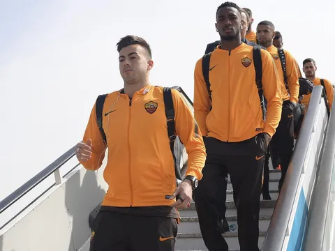 Dàn sao AS Roma đổ bộ xứ Catalunya