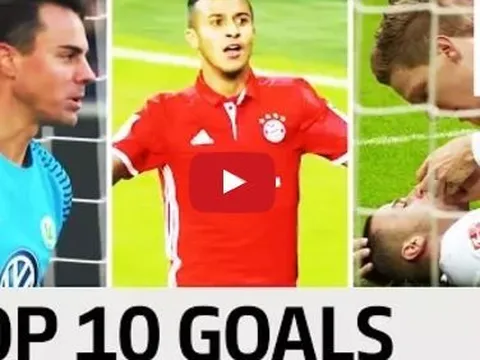 10 bàn thắng lạ lùng nhất Bundesliga 2016/17