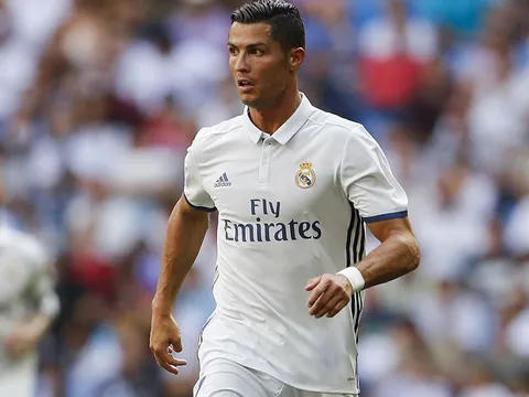 10 bom tấn có thể được Trung Quốc kích nổ: Ronaldo gây bất ngờ?