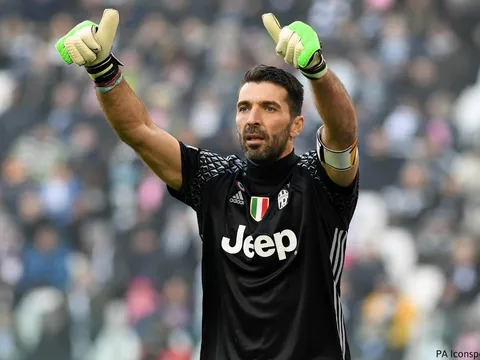 10 pha cản phá khiến NHM sửng sốt của Gianluigi Buffon