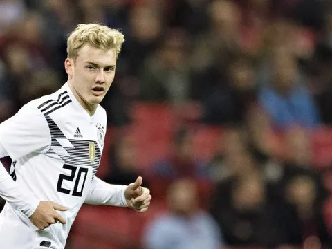 Julian Brandt là ai mà khiến HLV Low loại Sane?