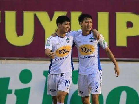 Văn Toàn lại tỏa sáng, HAGL đánh bại XSKT Cần Thơ