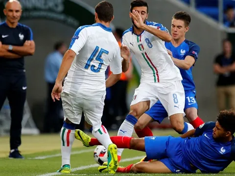 18h00 ngày 01/06, U20 Pháp vs U20 Italia: Chết vì sốc