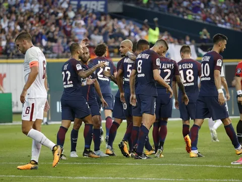 Bất phân thắng bại trong 90 phút, PSG vượt qua Roma sau loạt penalty cân não