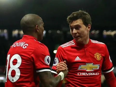 10 bản hợp đồng thất vọng nhất ở Premier League mùa giải 2017/18