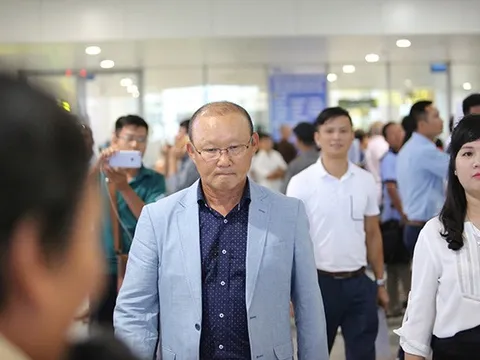 “Vi hành” xong V-League, thầy Park tức tốc về Hàn Quốc “xem giò” U19 Việt Nam