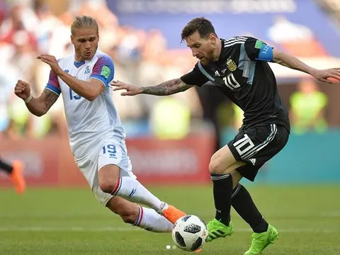 30 phút đối đầu Messi, tiền vệ Iceland nổi tiếng chỉ sau một đêm