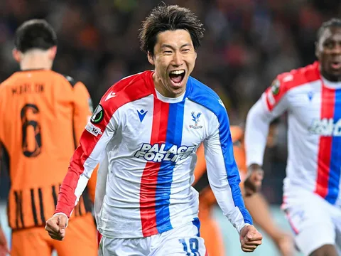 Daichi Kamada: Nghệ thuật tối giản và chiếc "chìa khóa vàng" của Oliver Glasner