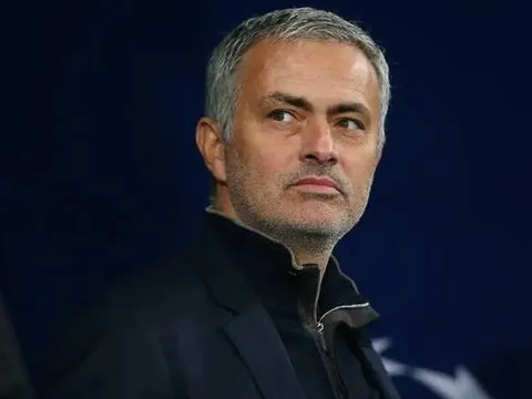 Real Madrid từ chối trả 6 triệu euro phí giải phóng Mourinho