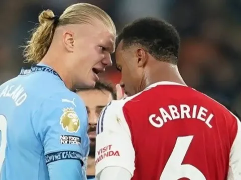 Hội đồng xác nhận Gabriel thoát thẻ đỏ vụ húc Haaland